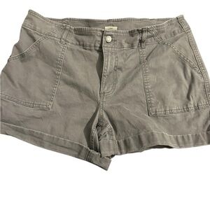 Magellan Outdoors Women's Tan Cargo Shorts
